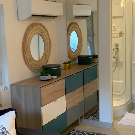 Tres Joli Studio شقة *
